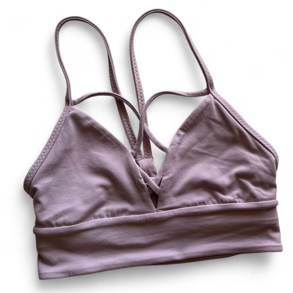 Lululemon Lilac Cross-Back Strappy Sports Bra